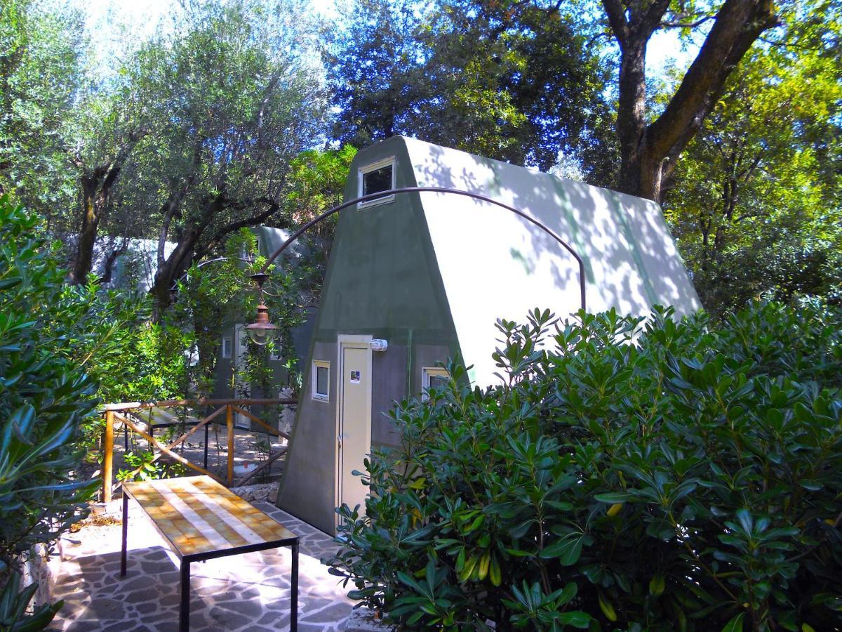 La Francesca Sud Un Villaggio"Glamping" Scario Phòng bức ảnh